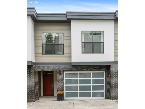 5763 SW Clay Court Portland OR 97221