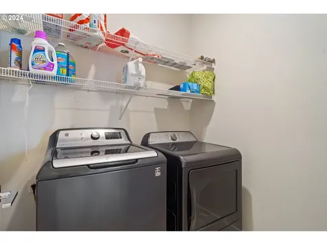 5763 SW Clay Court Portland OR 97221