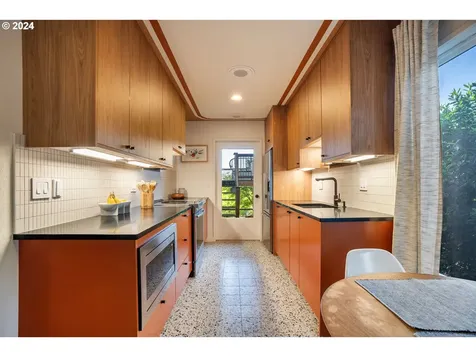 2014 16th Avenue Forest Grove OR 97116