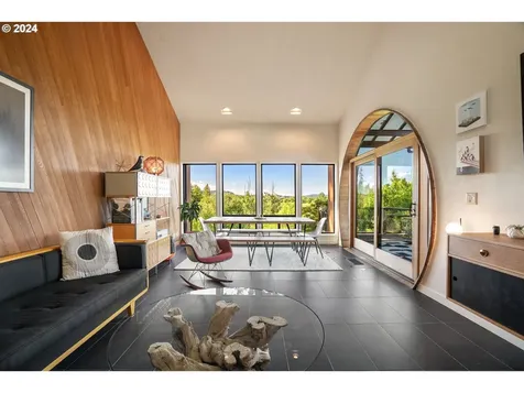 2014 16th Avenue Forest Grove OR 97116
