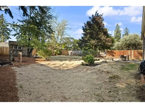 9103 Ne Broadway Portland OR 97220