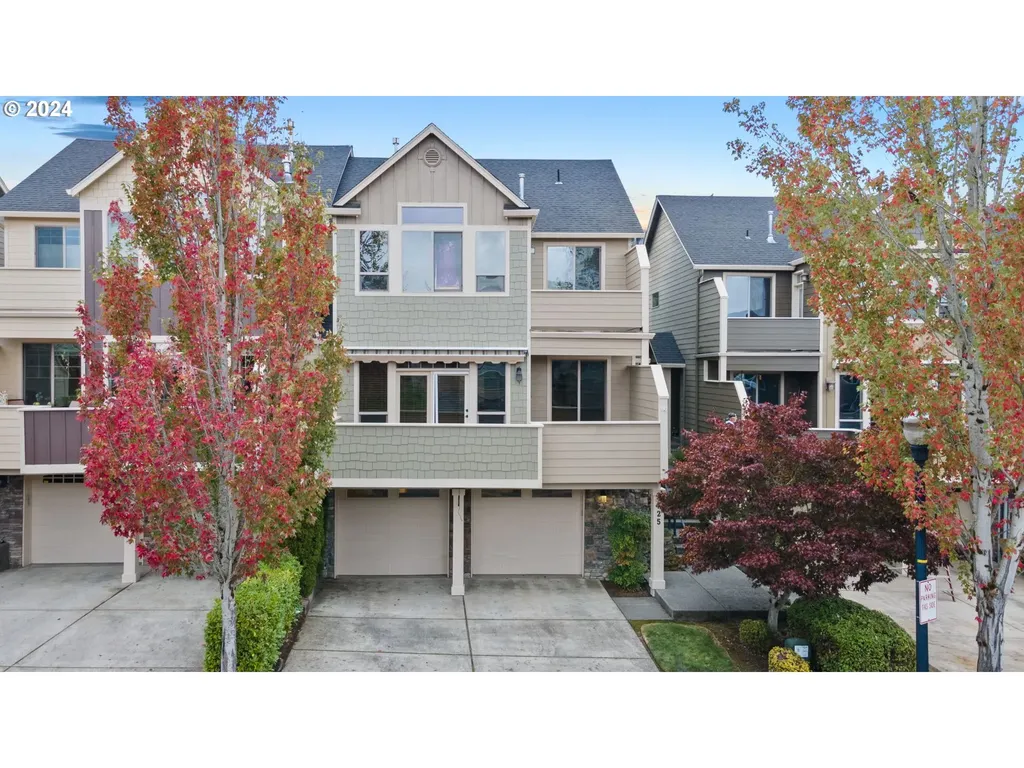 725 W U Street Washougal WA 98671