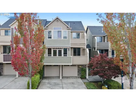 725 W U Street Washougal WA 98671