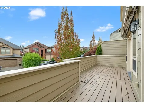 725 W U Street Washougal WA 98671