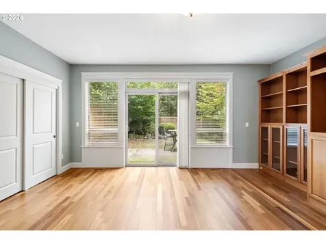 725 W U Street Washougal WA 98671