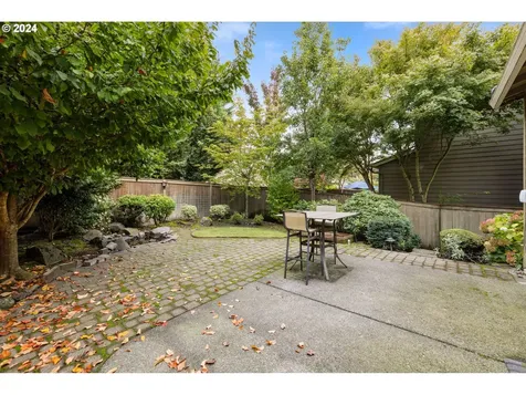 725 W U Street Washougal WA 98671