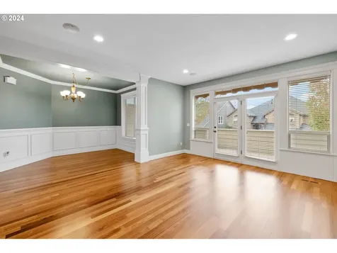 725 W U Street Washougal WA 98671