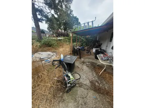 955 Donna Lynn Way Gladstone OR 97027
