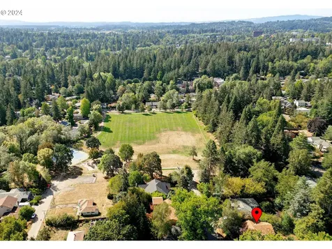 7950 Sw 83rd Avenue Portland OR 97223