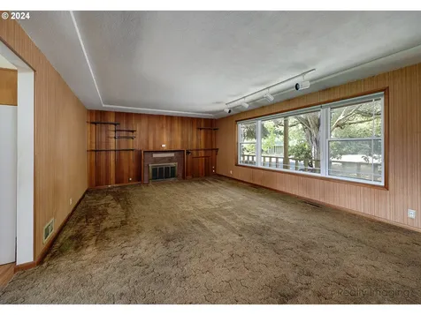 7950 Sw 83rd Avenue Portland OR 97223
