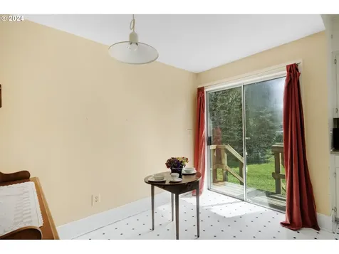 34708 S Meridian Road Woodburn OR 97071