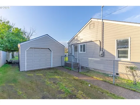 4689 Thorman Avenue NE Keizer OR 97303