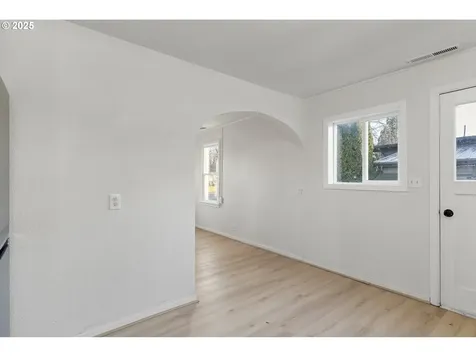4689 Thorman Avenue NE Keizer OR 97303