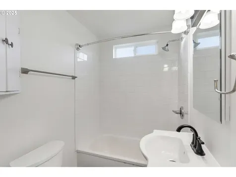 4689 Thorman Avenue NE Keizer OR 97303