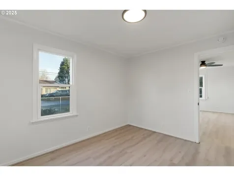 4689 Thorman Avenue NE Keizer OR 97303