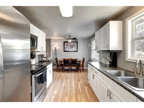 8545 Sw Nestucca Court Tualatin OR 97062
