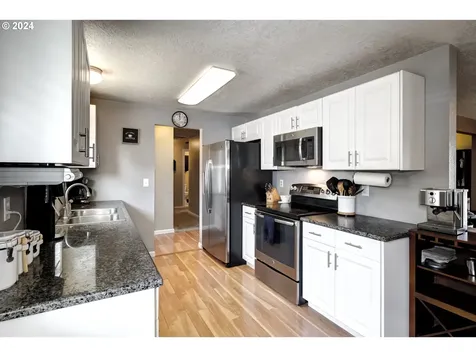 8545 Sw Nestucca Court Tualatin OR 97062