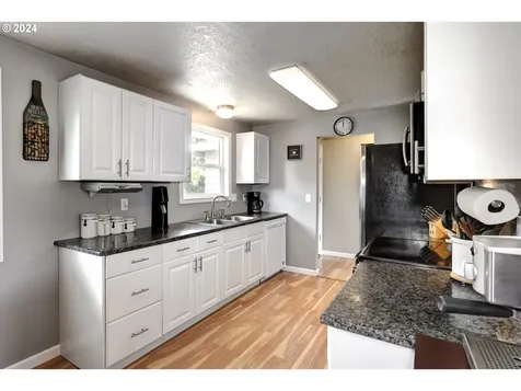 8545 Sw Nestucca Court Tualatin OR 97062