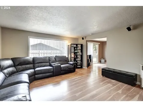 8545 Sw Nestucca Court Tualatin OR 97062