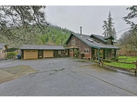 5152 W Evans Creek Road Rogue River OR 97537