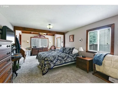 5152 W Evans Creek Road Rogue River OR 97537