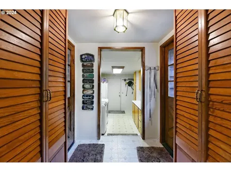 5152 W Evans Creek Road Rogue River OR 97537