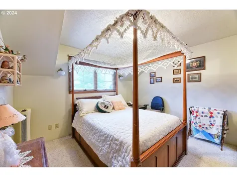 5152 W Evans Creek Road Rogue River OR 97537