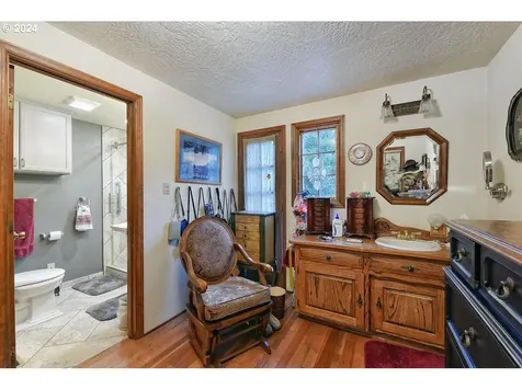5152 W Evans Creek Road Rogue River OR 97537