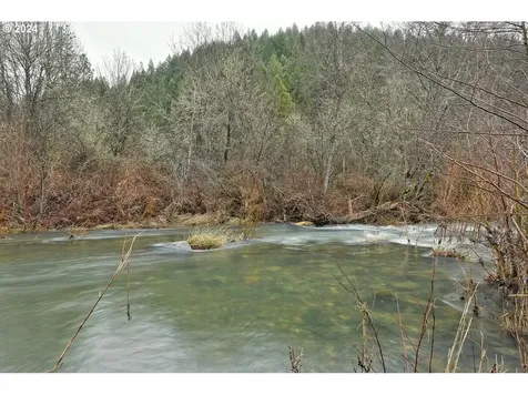 5152 W Evans Creek Road Rogue River OR 97537