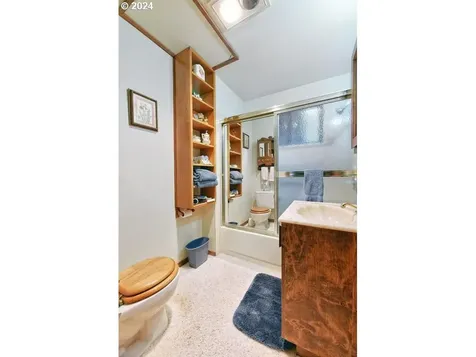 5152 W Evans Creek Road Rogue River OR 97537