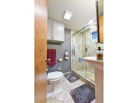 5152 W Evans Creek Road Rogue River OR 97537