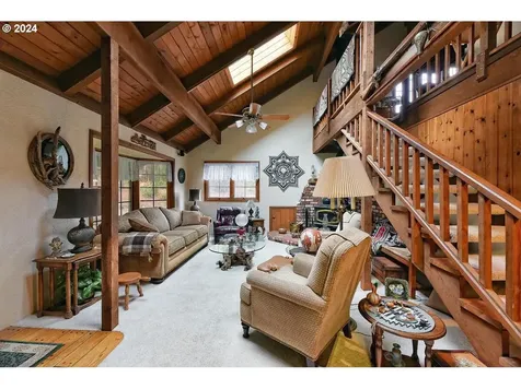 5152 W Evans Creek Road Rogue River OR 97537