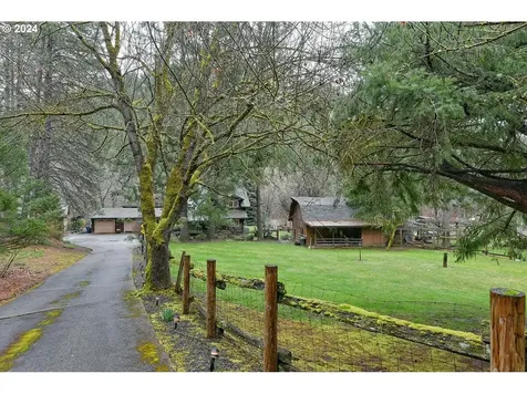 5152 W Evans Creek Road Rogue River OR 97537