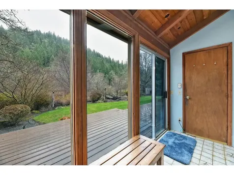 5152 W Evans Creek Road Rogue River OR 97537
