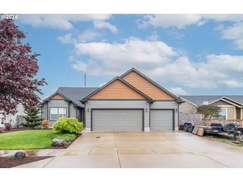 144 E Jadon Drive Lebanon OR 97355
