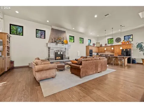 63164 Via Toscana Bend OR 97703