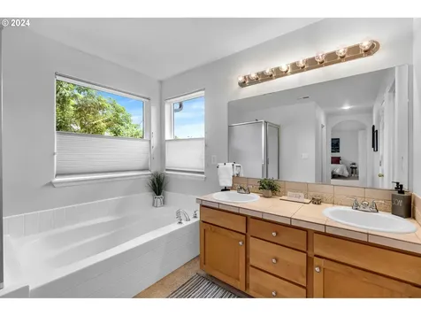 18720 Se 21st Street Vancouver WA 98683