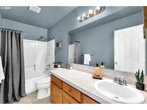 18720 Se 21st Street Vancouver WA 98683