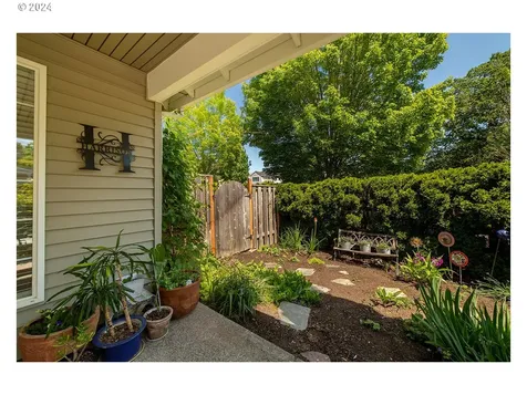 17127 Nw Gold Canyon Lane Beaverton OR 97006