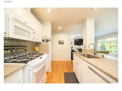 17127 Nw Gold Canyon Lane Beaverton OR 97006