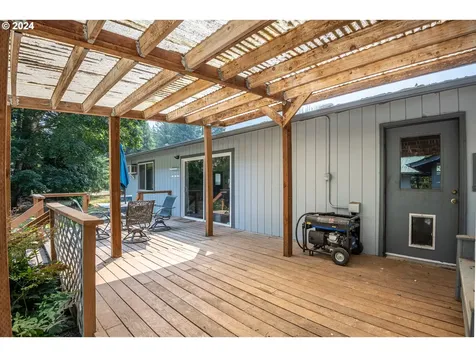 50069 Mckenzie Highway Vida OR 97488