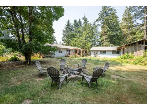 50069 Mckenzie Highway Vida OR 97488