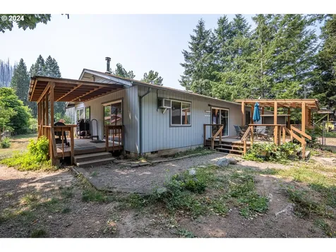 50069 Mckenzie Highway Vida OR 97488