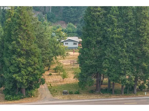 50069 Mckenzie Highway Vida OR 97488