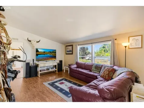 30082 S Lynn Marie Lane Colton OR 97017