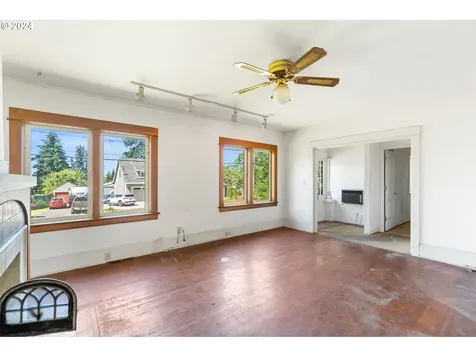 10534 Ne Beech Street Portland OR 97220