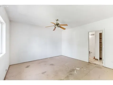 10534 Ne Beech Street Portland OR 97220