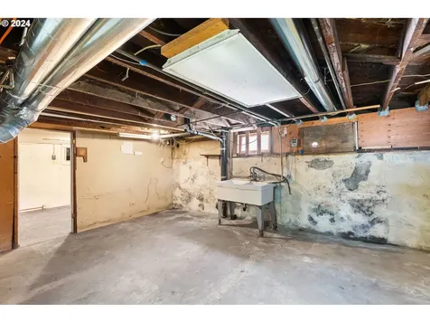 10534 Ne Beech Street Portland OR 97220