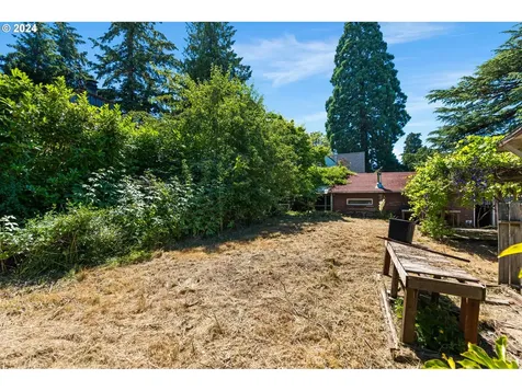 10534 Ne Beech Street Portland OR 97220