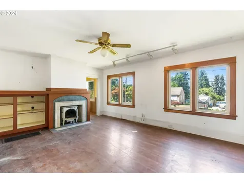 10534 Ne Beech Street Portland OR 97220